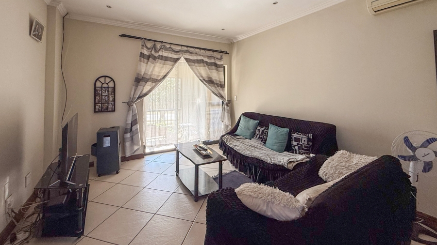 To Let 2 Bedroom Property for Rent in Melodie North West